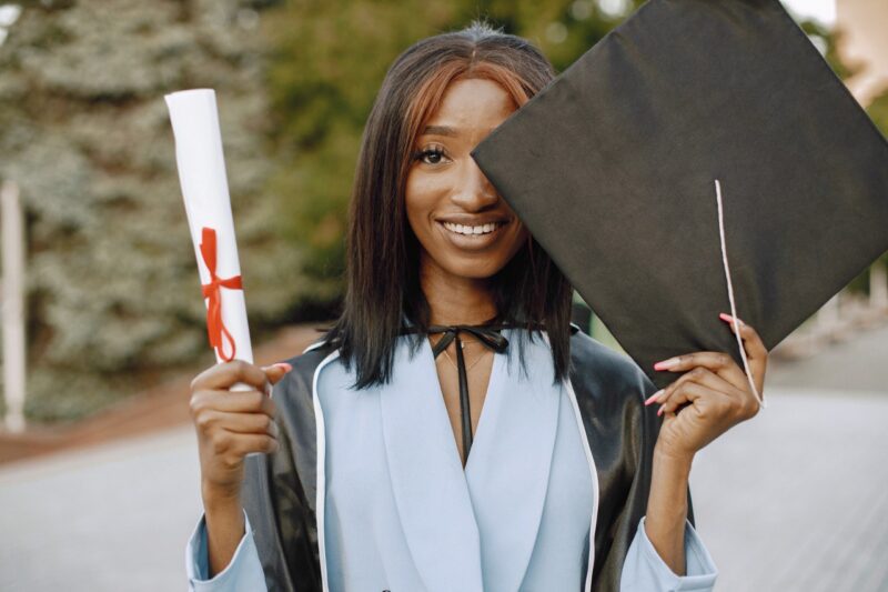 Explore universities with full scholarships for international students in 2025 and 2026. Find your future today!